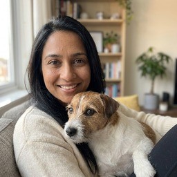 Priya M., 28